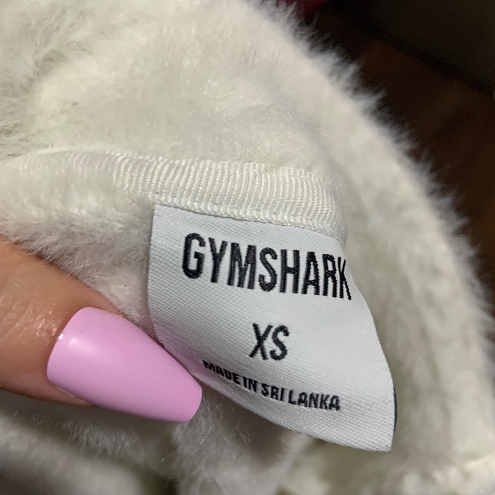 Whitney Simmons x gymshark  EYELASH KNIT JACKET
Casual summer crop active $109 - Picture 8 of 13